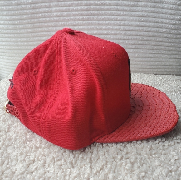 Mitchell & Ness Chicago Blackhawks Python Snakeskin Hat - Picture 5 of 13